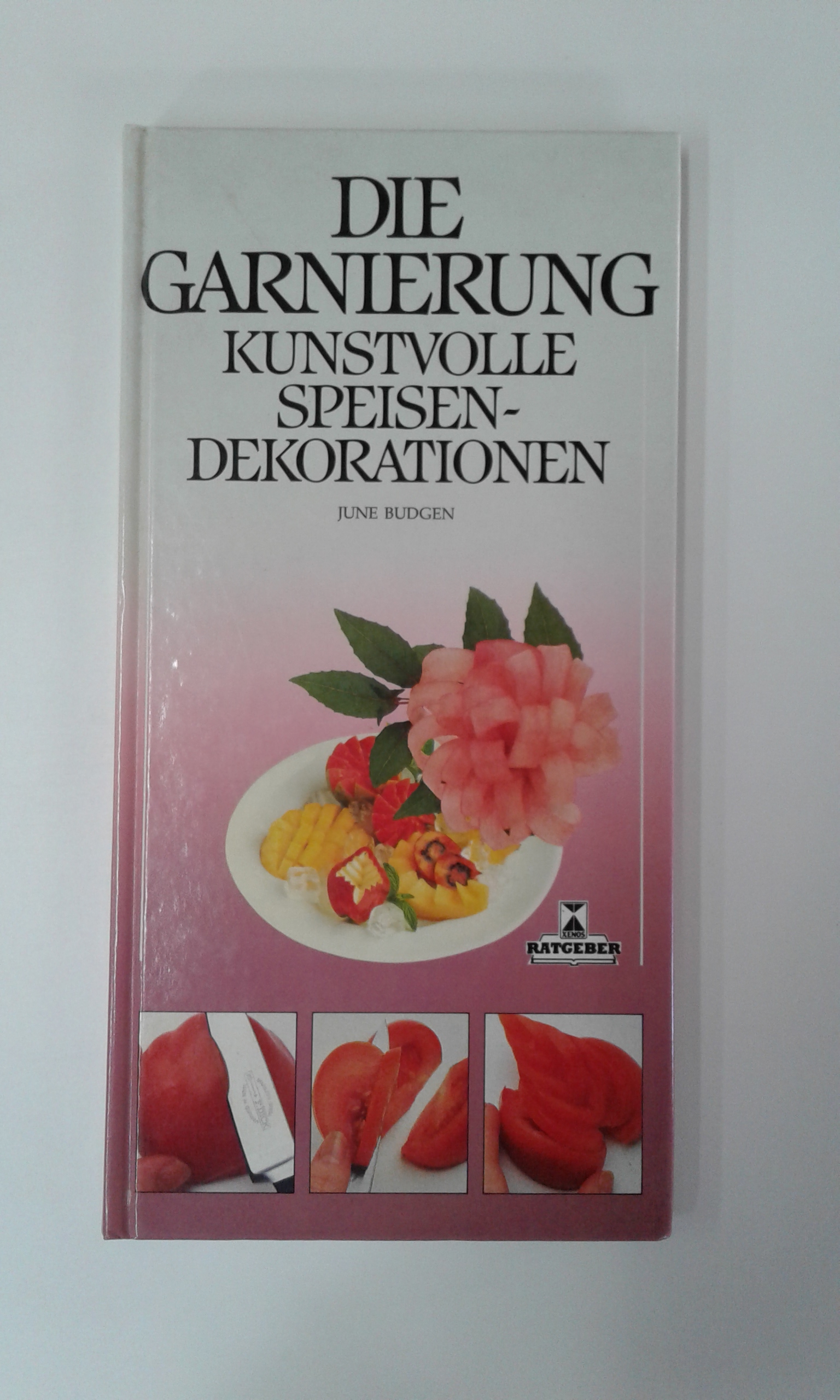 Budgen, Die Garnierung.